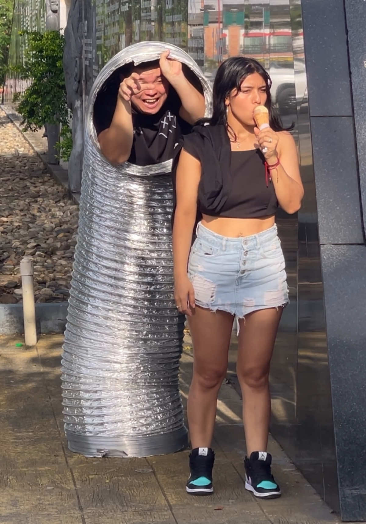 drôle de blague. le tunnel magique #3 😂🤣😂 #prankfunny #funnyy #funnytiktok #blague #blaguedrôle 
