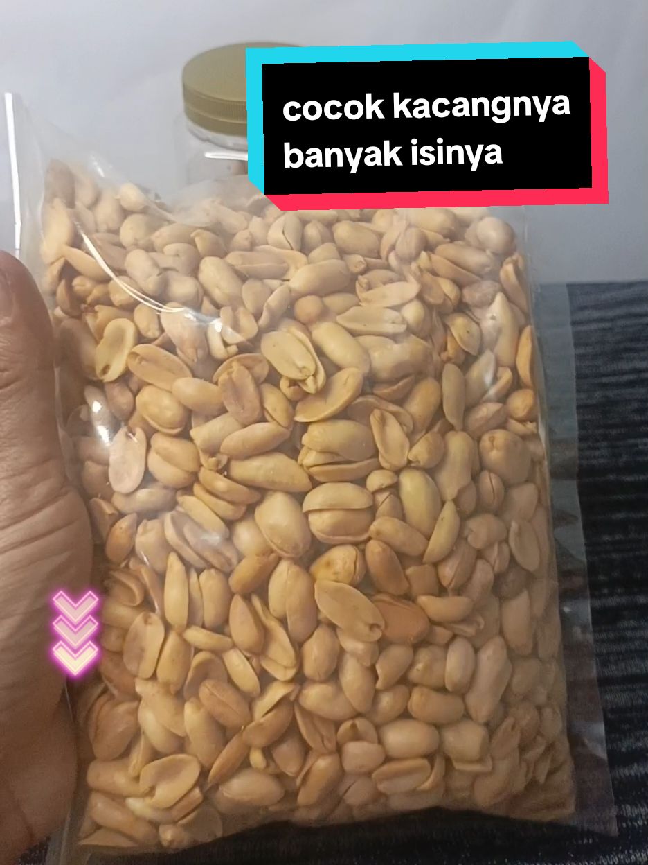 kacang bawang goreng makanan ringan cocok buat cemilan harga murah rasanya enak renyah dan gurih #kacangbawang #kacanggoreng #kacang #cemilan #makananringan #snack #lebaran 