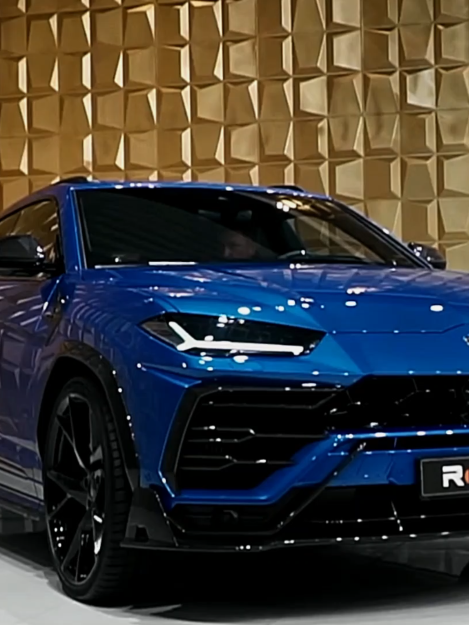 Mansory Lamborghini Urus | Interior & Exterior | #Mansory #Lamborghini #MansoryLamborghini #LamborghiniUrus #Urus #MansoryCars #CarsTiktok #NewCar #SportCar #CarTrend #LuxuryCars #CarsofInstagram