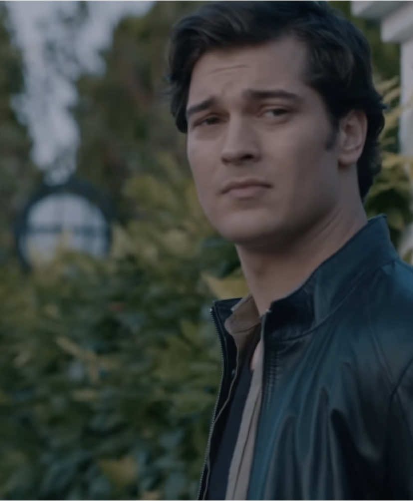 Benim adım Yaman… #keşfetteyizzz #yaman #mira #medcezir #cagatayulusoy 