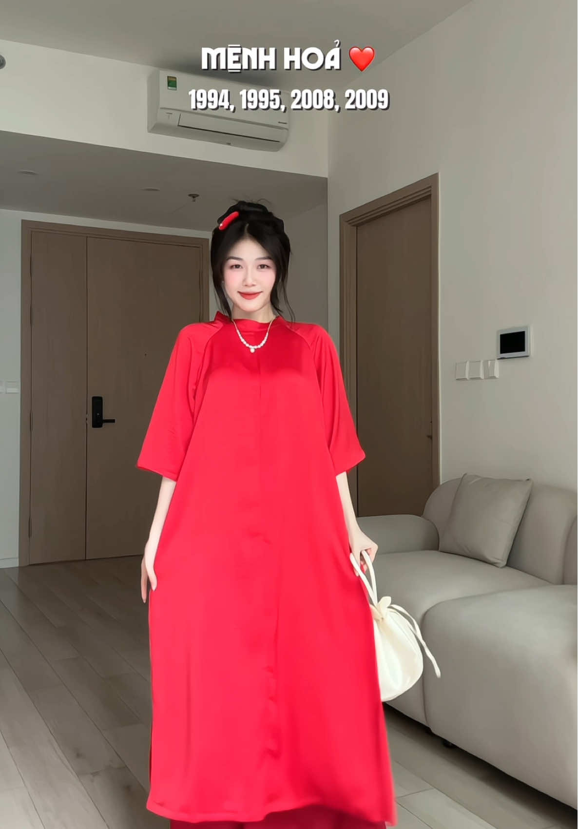 Mặc áo dài Tết theo mệnh nha 🥰🧧 @DEROSÉ SAIGON #outfit #viral #fyp #xuhuong #goclamdep #phoidoxinh 