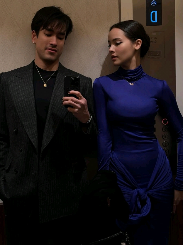 Just the two of us 😜💙🖤#NYinaustria 🇦🇹 #urassayas #nadech #nadechyaya #NYforever #VIRAL 