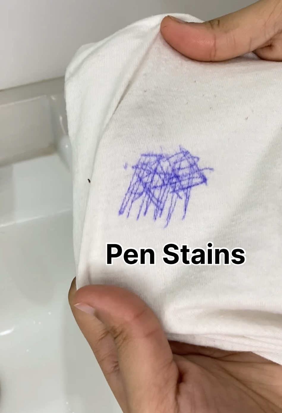 How to Remove Pen/ Markar / Ink Stains from your Clothes 🙌 #remove #stains #pen #ink #markar #removestains #clothingtips #cleaningtips #hacks #tipsandtricks #foryou #fyp 