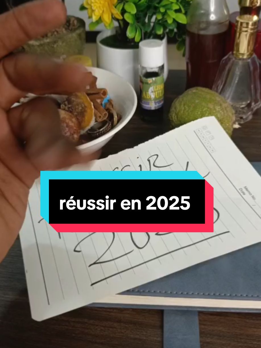 Réussir en 2025 #lalettrem #tiktokfrance #chiromancie #pourtoi #tiktokfrance 