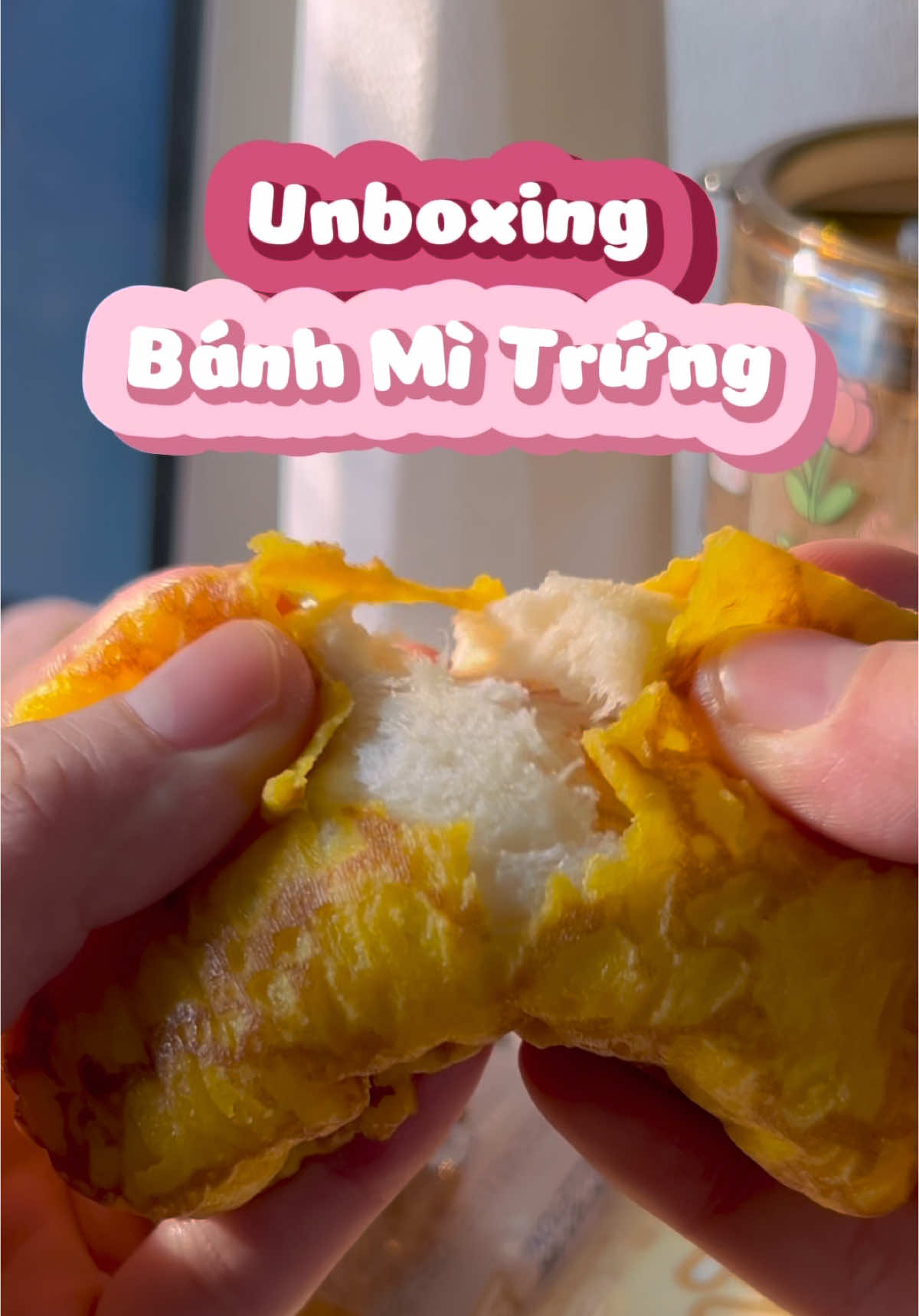 Bánh này xứng đáng 10 điểm không có nhưng #banhmitrungcuon #banhngon #chabong #noidiatrung #viral #mebodireview 