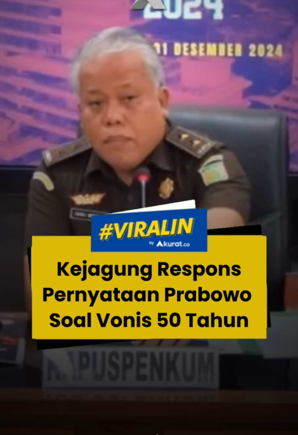 Kejaksaan Agung RI merespons pernyataan Presiden Prabowo Subianto yang mendesak agar koruptor dihukum hingga 50 tahun usai terbukti merampas uang merugikan keuangan negara triliunan rupiah. Menyikapi hal ini, Kapuspenkum Kejagung RI, Harli Siregar, menyebut, bahwa dalam menjatuhkan hukuman terhadap pelaku tindak pidana, penegak hukum berpegang pada regulasi yang ada saat ini. 🎥: Youtube/Kejagung RI. #viral #kejaksaanagung #prabowo #presidenprabowo #koruptor #vonis #akuratco 