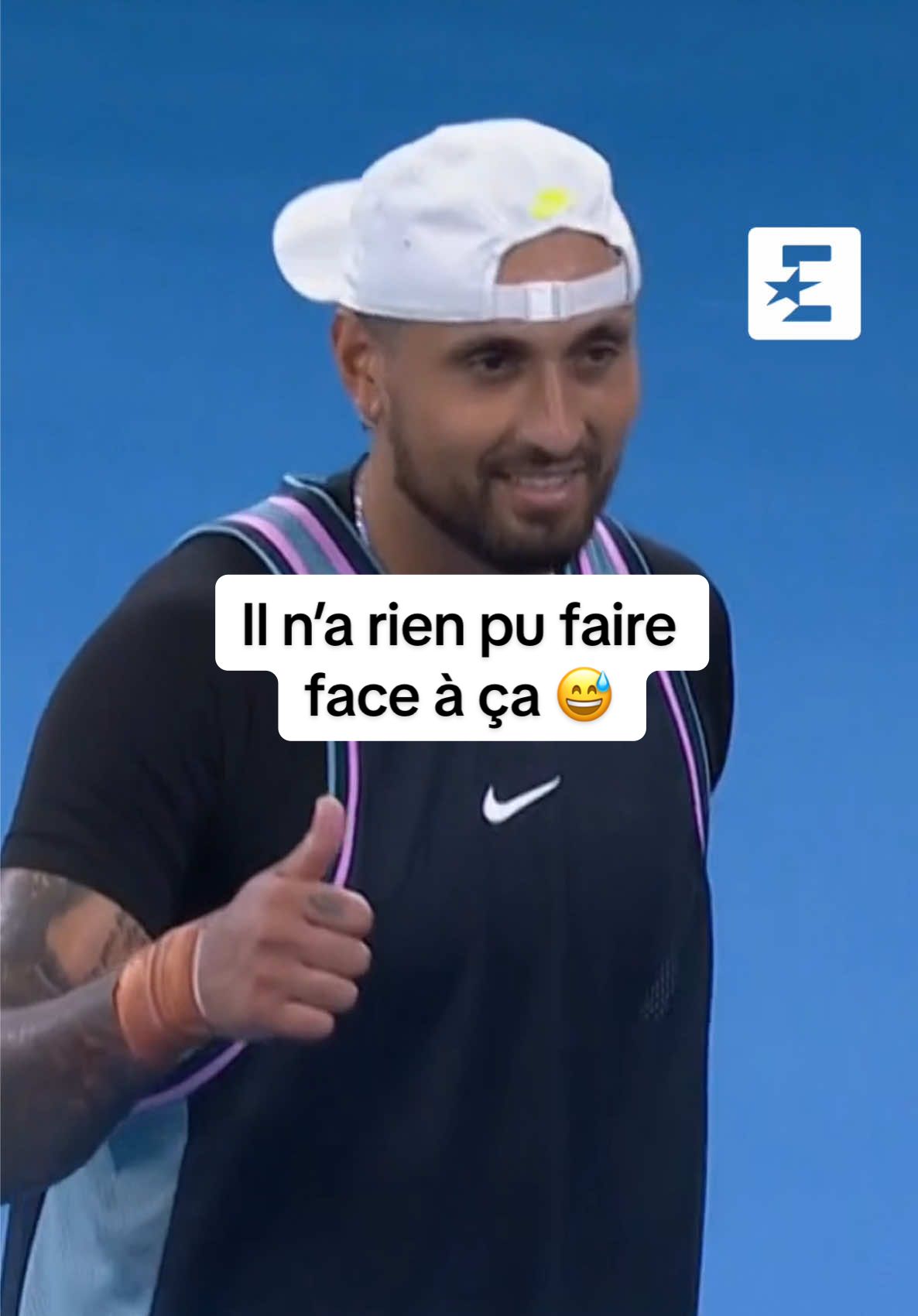 De retour sur les courts après 18 mois d’absence, Nick Kyrgios a fait connaissance avec Giovanni Mpetshi Perricard et son service incroyable 😅  Suivez le tournoi de Brisbane sur Eurosport #sportsTikTok #tennis #kyrgios #mpetshiperricard 