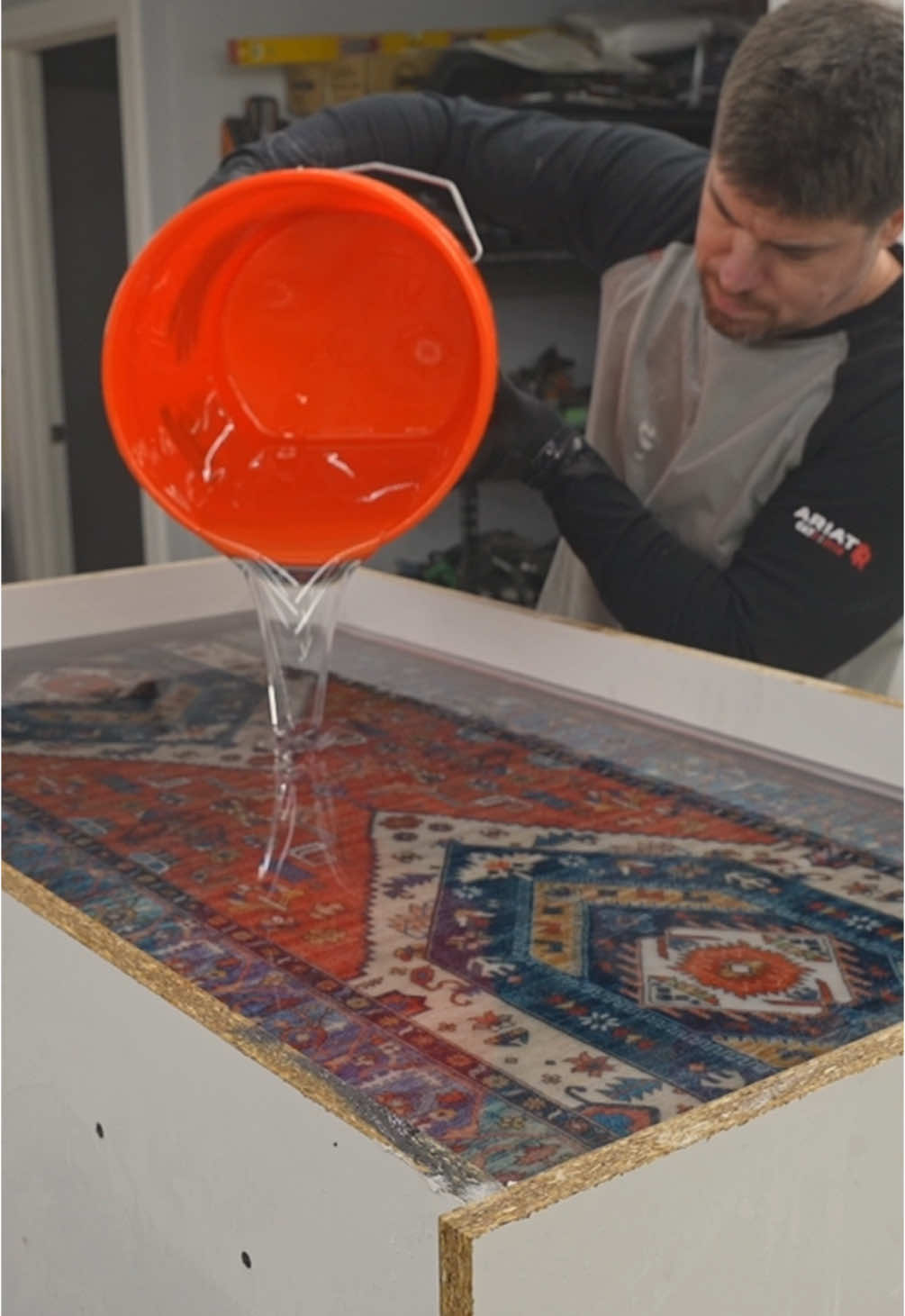 I made a table from a rug & resin. #resin #resinart #epoxy #epoxyresin #epoxyart #resinpour @TotalBoat 