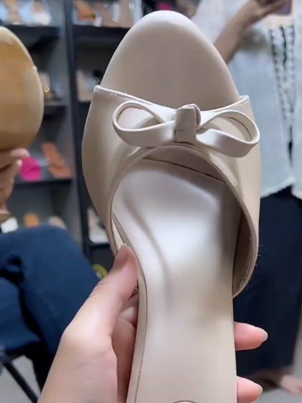 Diana Heels Wanita / Heels 3-6cm Size 35-43 Sandal pesta mewah #sandalimport #sandalpremium #sandalkaca #sandallembut #sandalkekinian #sandalkaret #heelspesta #sandalkaretmurah #sandalkondangan #sandalpesta #sandalmurah #sandalwanita #sandalcantikrekomended #terbaru #fypage #terbaik #fyp 