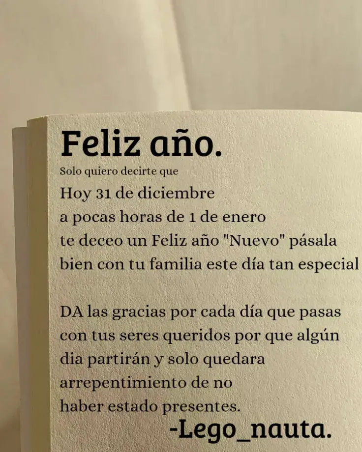 Feliz año nuevo para todos ustedes ya un nuevo año empieza y uno finaliza tenemos otra oportunidad de empezar de cero un nuevo comienzo.#escritor #felizaño #31diciembre #frasesdeldia #frases #fyp #graciasdios  #paratiiiiiiiiiiiiiiiiiiiiiiiiiiiiiii#virallllllllllllllllllllllllll #poesia #lego_nauta33 #Amor #❤️❤️❤️❤️❤️❤️ #