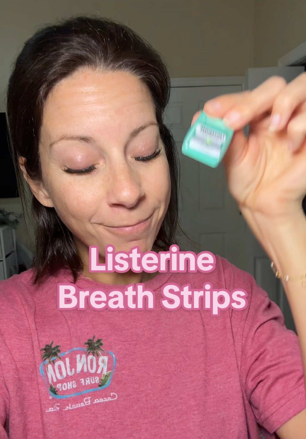 I remember these tasting a lot like mouth wash BUT surprisingly they taste really good and keep your breath fresh ☺️☺️ #listerine #badbreath #freshbreath #wellness #oralcare 