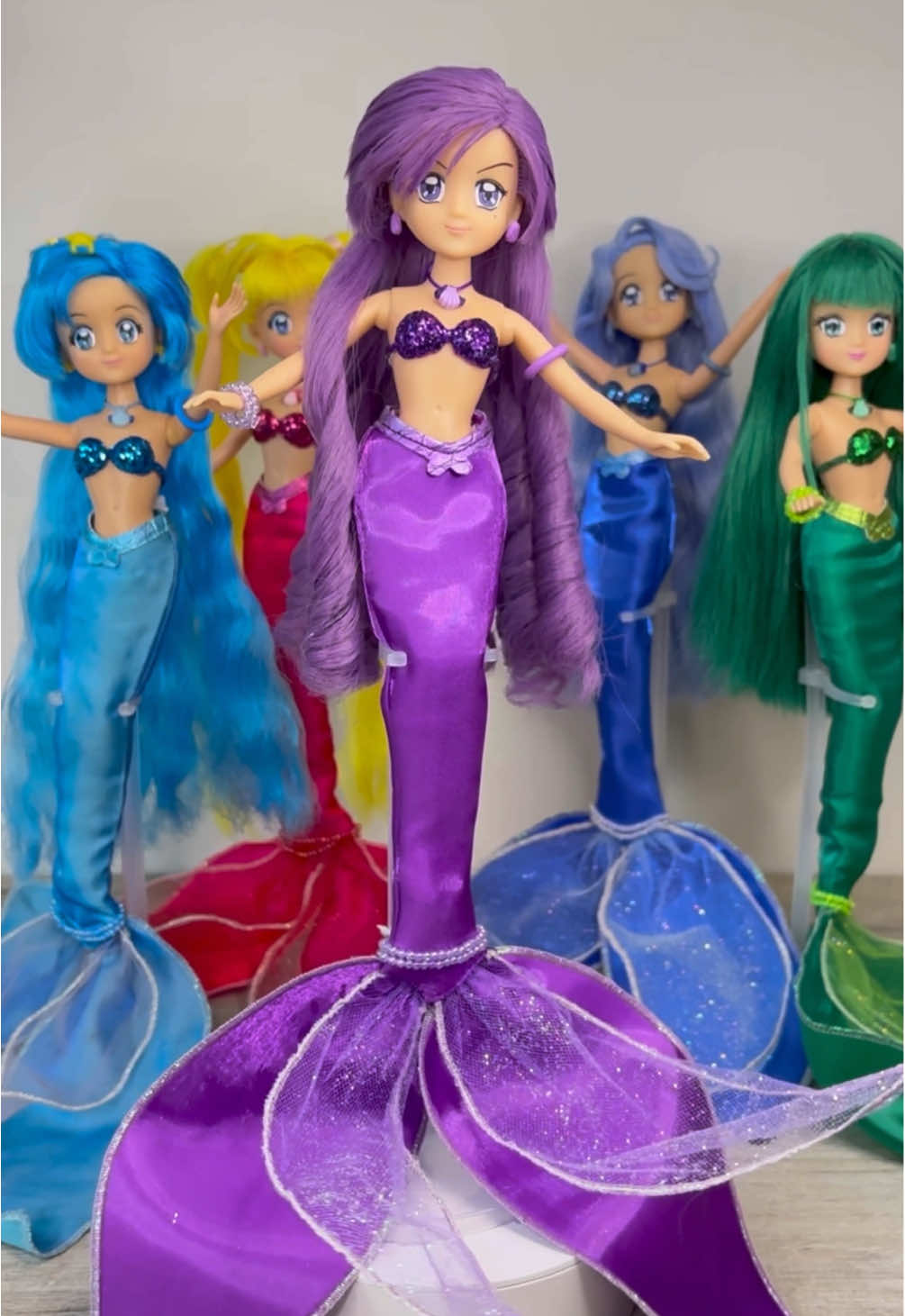 Welcome Caren 💜 Introducing my second Mermaid Melody custom doll 🧜🏻‍♀️ Ready for the next? #mermaidmelody#mermaidmelodypichipichipitch#mermaidmelodyprincipessesirene#pitchpitchpitchi#mermaidmeloydoll#mermaidmelodycaren#caren#mermaidmelodykaren#carenmermaidmelody#carendoll#carencosplay  #mermaidmelodydolls#mermaidmelodycustomdolls#mermaidmelodyluchia#mermaidmelodyhanon#mermaidmelodyrina#mermaidmelodyhanon#mermaiddolls##barbie #dolls #barbies #barbiedoll #barbiedolls #barbiecollector #barbiecollection #barbiecollectors #barbiemoviedolls #barbiemoviedoll #barbiemovies #princessandthepauper #barbieerika #barbieswanlake #barbieprincessandthepauper #barbieprincesspauper #barbieanneliese #oarbieastheprincessandthepauper #dollstagram #mattel #barbiegirl #dollphotography #dollcollector #barbiephotography #instadoll #barbiefashionista #dollphotogallery #barbiecollection #instabarbie #fashiondoll #barbieworld #winx #winxclub #winxcollector #winxclubofficial #winxdoll #winxenchantix #winxdolls #winxdollcollector #winxdolsenchantix #winxschoolgirl #winxschooldoll #winxbloom #winxaisha #winxstella #winxflora #winxtecna #winxmusa #enchantix #doll #dolls #dollcollector #dollcollection #barbie #barbiecollector #collection #collector #clubwinx #giochipreziosi #winxgiochipreziosi #sailormoon#sailormercury#sailormars#sailorvenus#sailorpluto#sailoruranus#sailorneptune#unboxing#unboxingdolls#sailormooncosmos #sailormoondolls #anime #manga#magicalgirls#animedolls#sailormooneternal #bambole #animedoll#animedolls#mangadoll#mangadolls#eternalsailormoon#usagidoll #usagitsukino #sailormoongiochipreziosi#giochipreziosi #bandai #bandaidolls #japanesedoll #usagi #ojamajo #ojamajodoremi #ojamajodoremidoll #hazukiojamajodoremi #hazuki #doll #bandai #bandaidolls #doremi #anime #animedoll #animedolls #doremi #magicaldoremi #manga #magicalgirl #magicalgirls #bandaidoll #mangadolls #popharukaze #doremiharukaze #hazuki#aiko#onpu#momoko#hazukiojamajodoremi#hana#ojamajopopharukaze #ojamajopop#sakura#sakurakinomoto#sakuracatdcaptor#clowcard