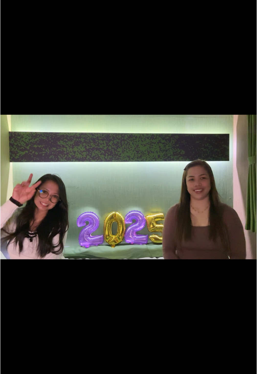 Happy New Year, Tiktok!😚 @Roannechii 🐾 