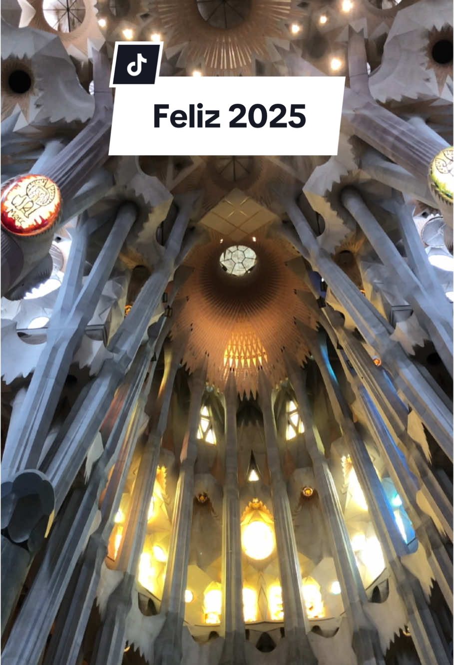 Feliz y bendecido 2025! 🙏🏼 #sagradafamilia #sagradafamiliabarcelona #barcelona 