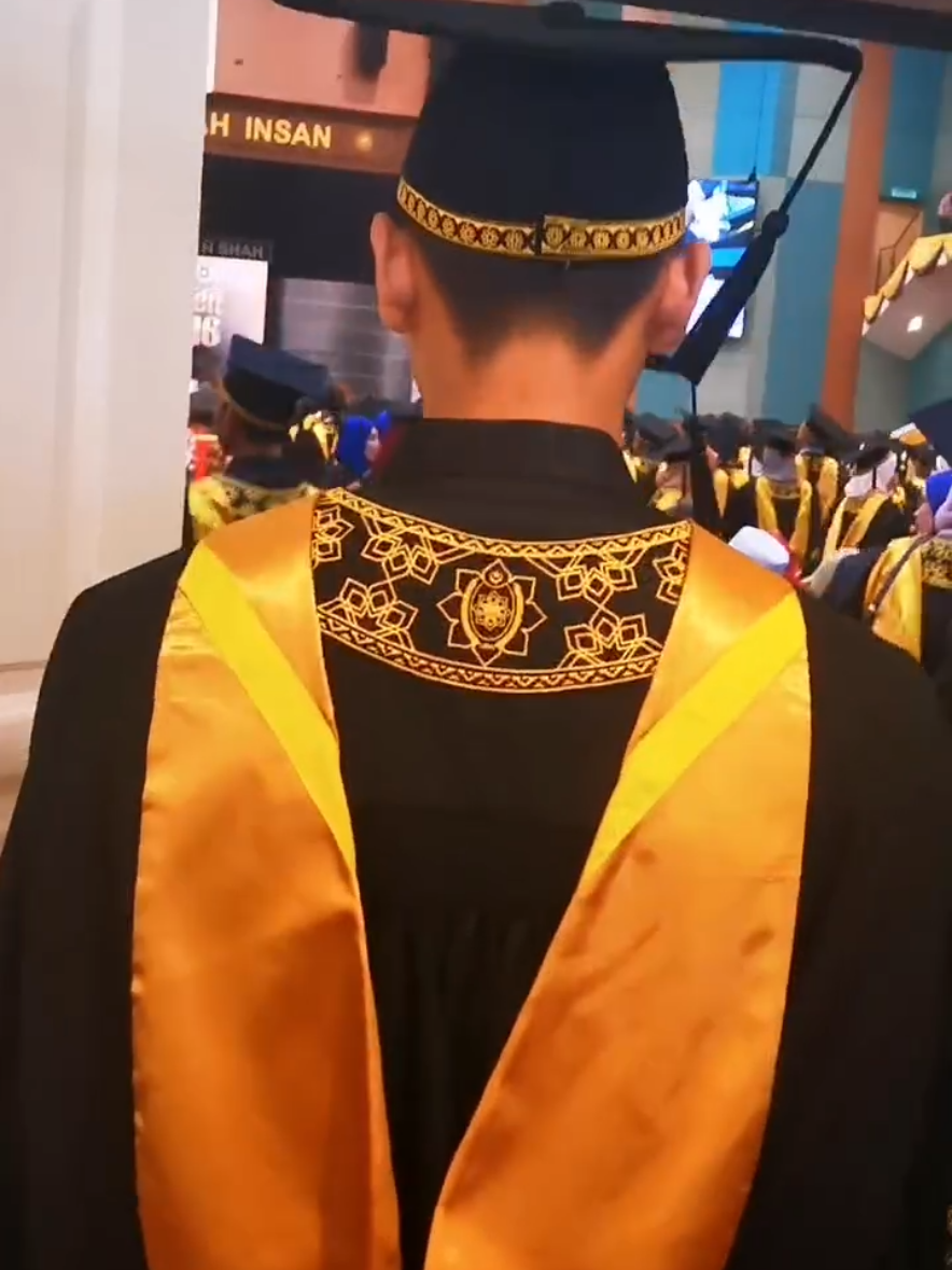 Vlog Convocation UniSZA 2024✨ Setelah setahun diperam, masak jgk akhirnya Hahahaha  #fypシ #fyp #CapCut #convocationunisza #unisza #graduation #graduated 
