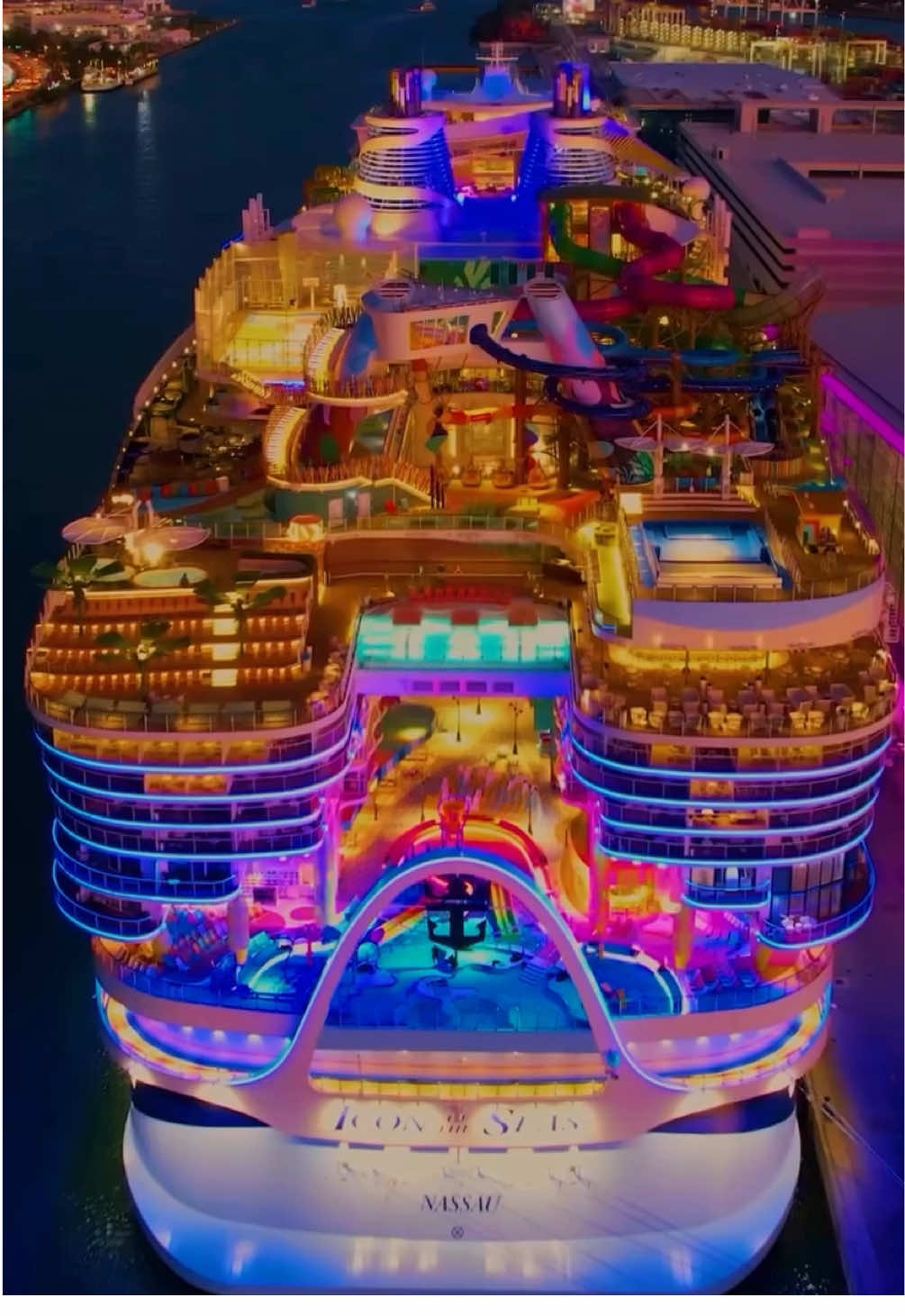 Let the countdown begin – 2025 is on the horizon! 🥳💥 📍Icon of the Seas, Miami @Royal Caribbean #IconoftheSeas #Miami #cruise #travel #happynewyear #2025 #royalcaribbean 