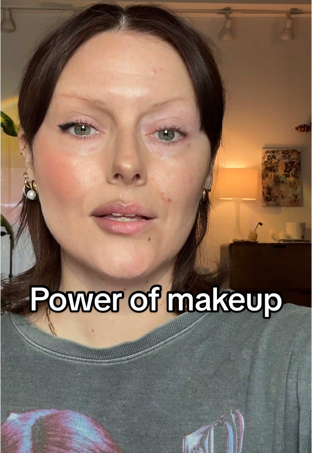 Save this one lits of helpful nuggets here. Happy new year yall. #makeuptips#fyp#concealerhack#foundation#foundationhack#contouring#lipliner 