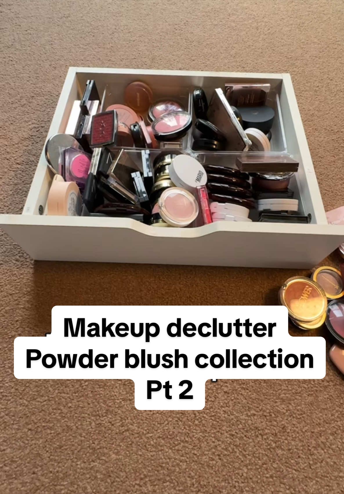 I’m so happy with how the drawer looks now, I can see everything and as I’m not adding more it should stay organised and I’ll get a lot more use out of them  #makeupdeclutter #blushdeclutter #overconsumption #declutter #makeupoverconsumption #blush 