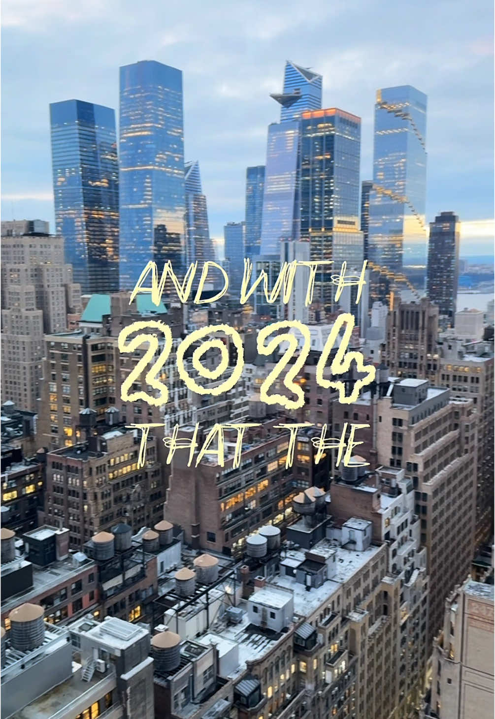 I am soooo beyond GRATEFUL 🥲 for all of the experiences I’ve had this year. ✨I never thought that this would’ve panned out into anything but I can’t even say how wrong I was. This isn’t even half of the places I’ve been this year. ✨I thank GOD 🙏🏽for allowing me to stay consistent and opening doors for me. All of my friends and family for putting up with me recording before they’re allowed to eat 😅, and of course all of my followers and viewers for supporting my content🥰 ✨Here’s to another successful and prosperous year I can’t wait to see what comes next!!🥂 #2024 #2024recap #myyearinfood #Foodie #nycrestaurants #nyc #nycblogger #nycbars #rooftopbar #bottomless #nycbrunch #nycdining