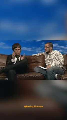NOEL GALLAGHER - WHERE DID YOU GET THAT JACKET FROM? #OASIS #NOELGALLAGHER