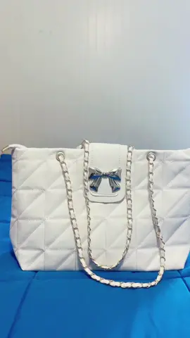 Woman bag on sales guys go check it out ☝️ #womanbags #onsale #tiktokshop #fyppppppppppppppppppppppp 