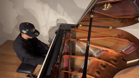 Happy that I got to play this on a real piano.  Come see me LIVE at 317 Main in Farmingdale NY every Sat. 7pm-9pm.  I donate all my tips to charity. #seal #317mainstreet 