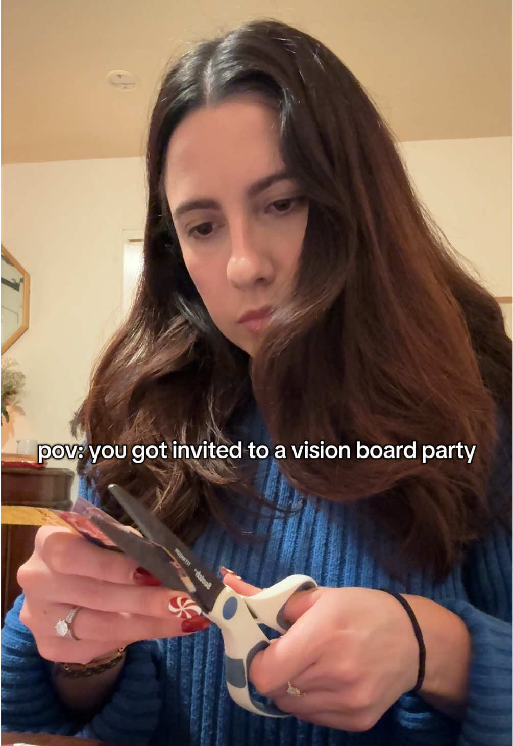 my first ever vision board party and it was so much fun ✨🫶🏻 manifesting big things in 2025  #newyears #manifesting #visionboard #visionboardparty #visionboard2025 #2025visionboard 