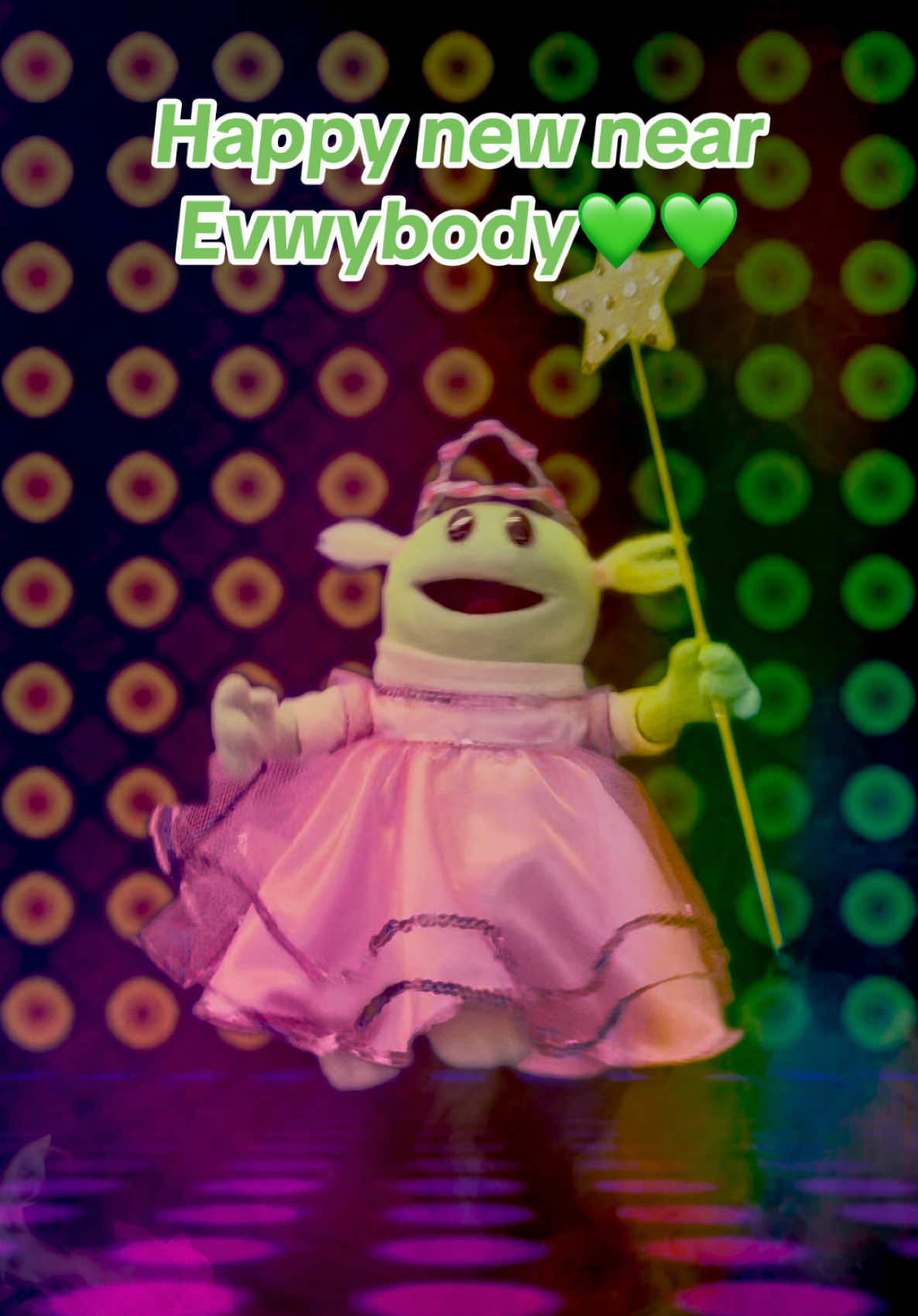 Happy new near Everybody💚💚#nanalan #mona #dance 