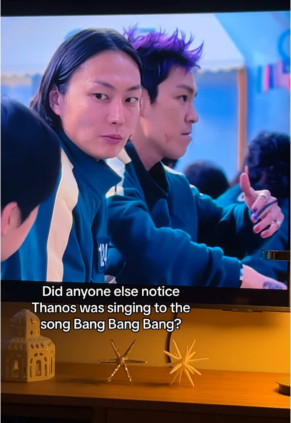 I didn’t notice that till now😭 #fyp #foryou #squidgame #viral #blowthisup #squidgamenetflix #squidgameedit #fåmegpåforyouforfaen #bangbangbang #top #bigbang #Thanos #junho #wijunho 