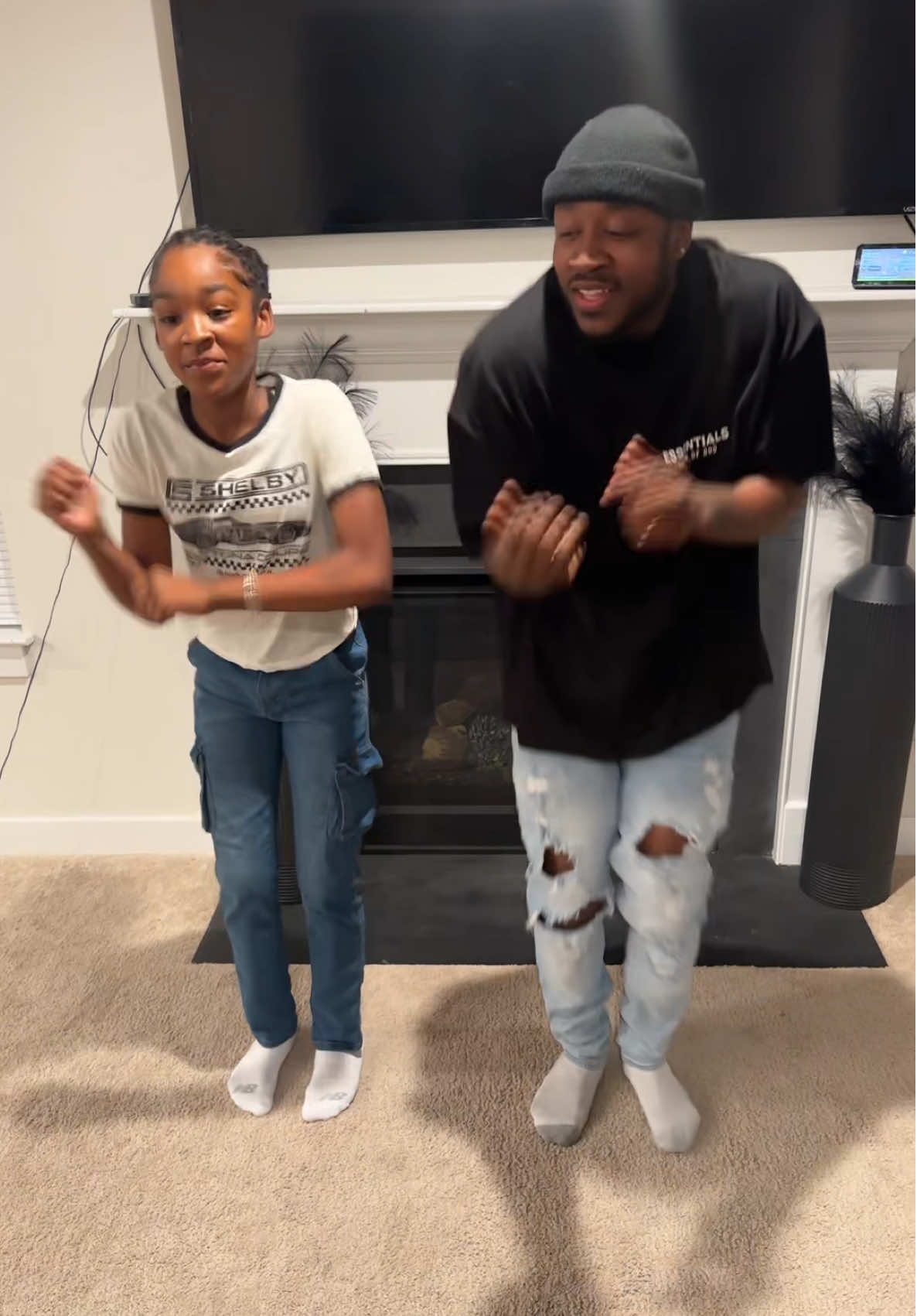 Dad and Daughter 🖤 he said he did it better than Cali 😂 DC @Donna Elle Media #challenge #dance #oldschool #family #funtimes #brandy