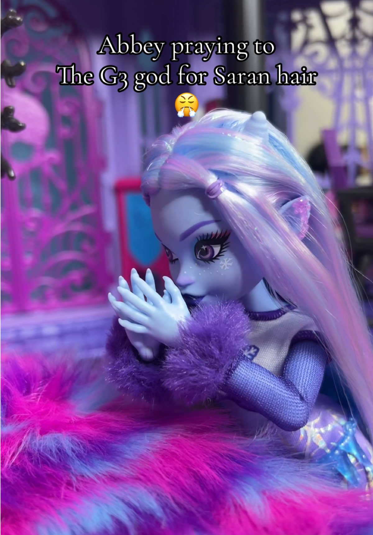 Watch till the end 😅 GIVE US SARAN! #monsterhigh #dollcollector #abbeybominable 