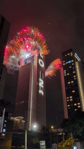 And with that... The Best of New Year Fireworks from GTC Tower, Nairobi, Kenya fireworks 🎆 Happy New Year World 🤗 #HappyNewYear #2025 #Fireworks #NewYear #Coldplay