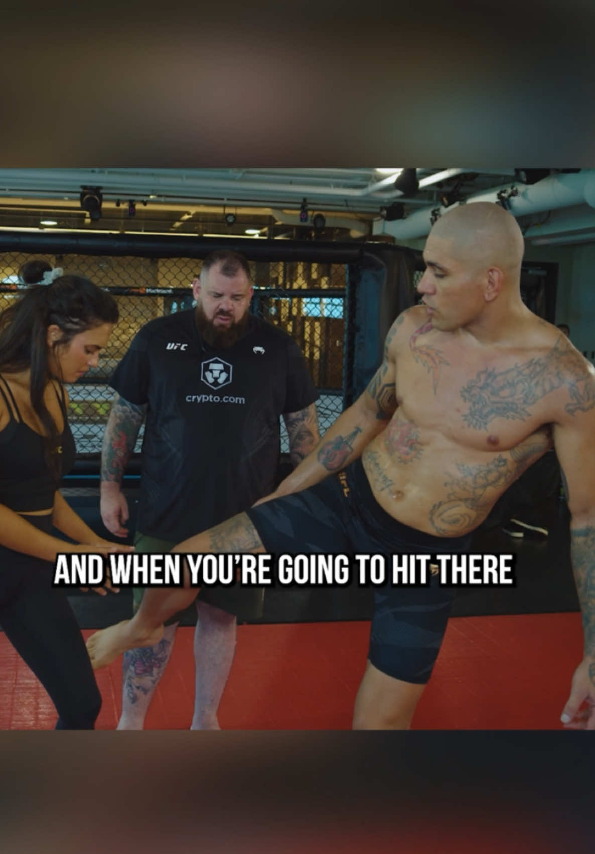 UFC Champion Alex Pereira tried teach Nina Drama how to kick. EPIC FAIL #UFC #mma #alexpereira #poatan #chama #ninadrama #kickboxing #boxing #muaythai #muaythaifighter #muaythaifighter #taekwondo #jiujitsu #brazilianjiujitsu #jiujitsugrappling #jiujitsulifestyle #wrestling #wrestlingtiktok #wrestlingtok #fit #Fitness #grappling #karate