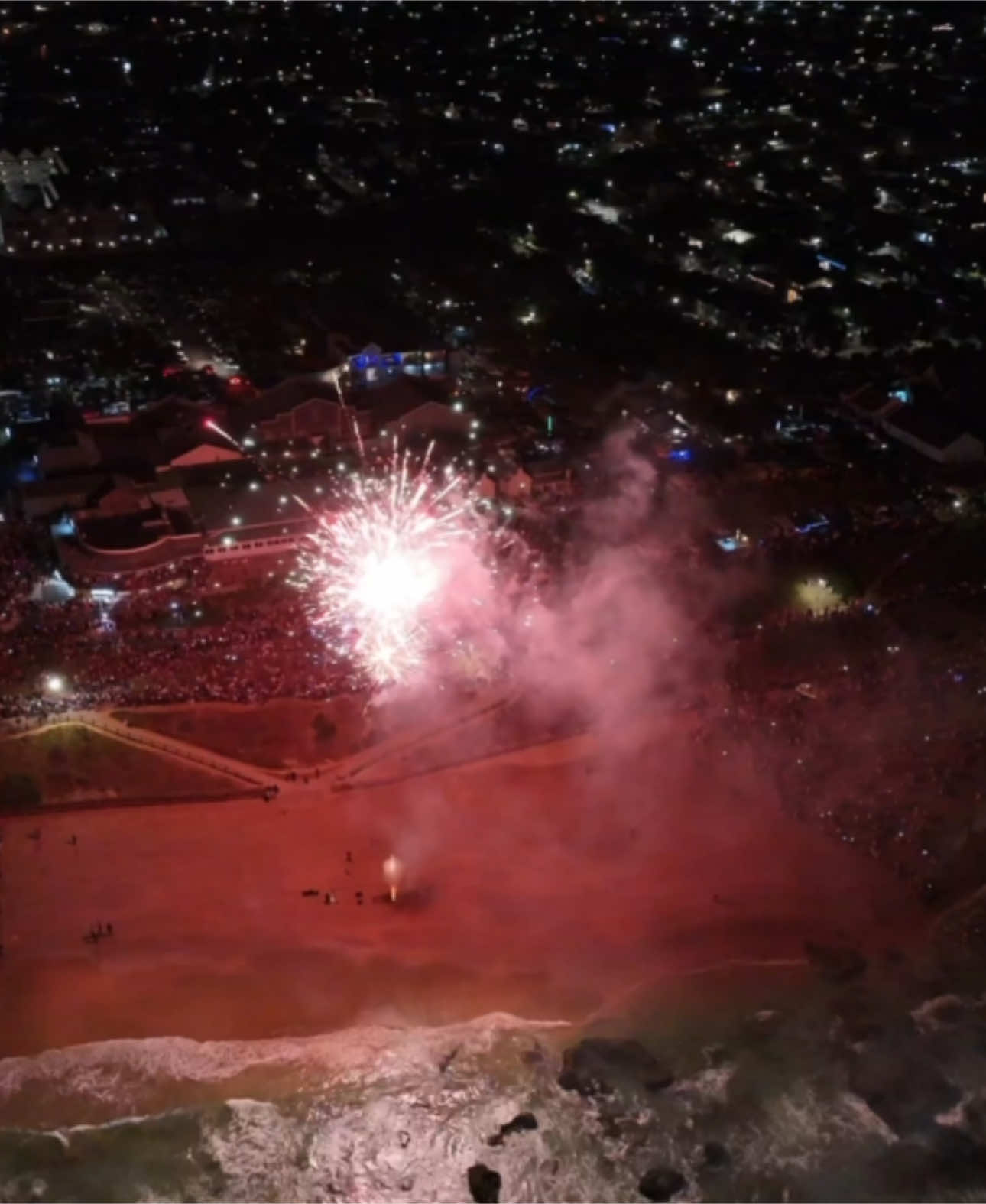 The firework show at Hartenbos Seefront tonight was absolutely spectacular - the perfect way to welcome 2025 in style! Wishing everyone a happy and prosperous 2025 filled with joy, adventure, and amazing moments. ❤ Iconic Mossel Bay, Mossel Bay Tourism #MosselBay #Hartenbos #MosselBayTourism #IconicMosselBay #VisitMosselBay #HappyNewYear #AzamaraQuest #LongerVideos #MosselBay #Hartenbos #GardenRoute #WesternCape #SouthAfrica #Africa #VisitMosselBay #VisitHartenbos #MosselBayTourism #Tourism #IconicMosselBay #TravelSouthAfrica #TravelGoals #HiddenGems #BeautifulDestinations #CoastalLiving #AdventureAwaits #NatureLovers #TravelVlog 