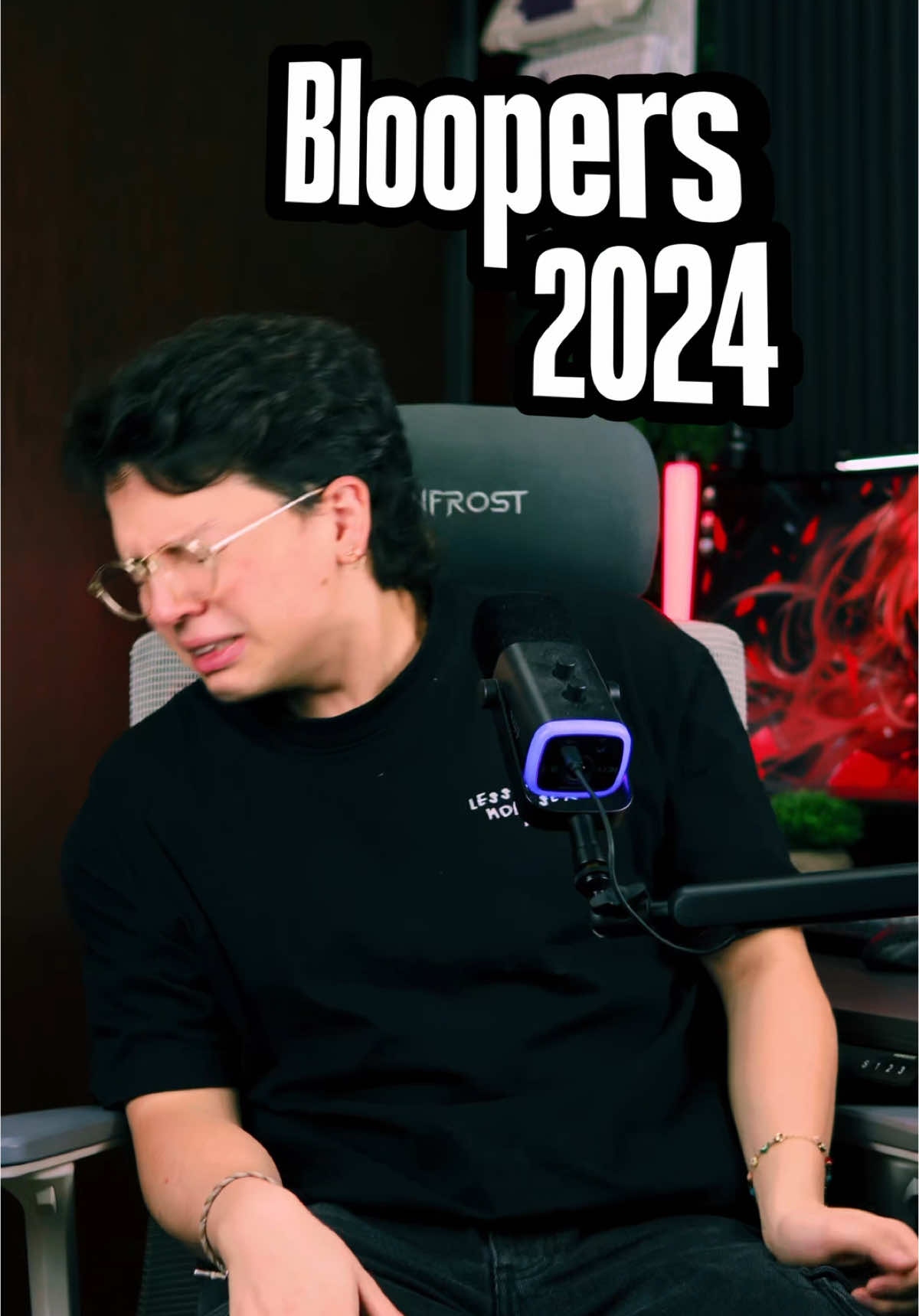 No hay duda, este año 2024 fue increíble y no podría terminar sin compartirles el detrás de cámaras lleno de bloopers 🎬 Este video es una forma de agradecerles a ustedes, mi gente, por cada comentario, like y mensaje que me motiva a seguir creando contenido. Gracias también a las marcas que confiaron en mí para mostrar sus productos y a todos los que me impulsaron a mejorar la calidad de cada video que ven aquí.  Me hace feliz lo que hago para compartir lo mejor del mundo tech con ustedes. Así al chile, ¿Cuál fue el producto que más les gustó? Ya verán que vamos a romperla este 2025, juntos. 🥳  #bloopers2024 #creadordecontenido #gracias2024 #contenido2024 #tecnologia #bloopers #techcontent #techcreator #contenidodigital #techfun #frostechgmz #tiktoktech #techtok 