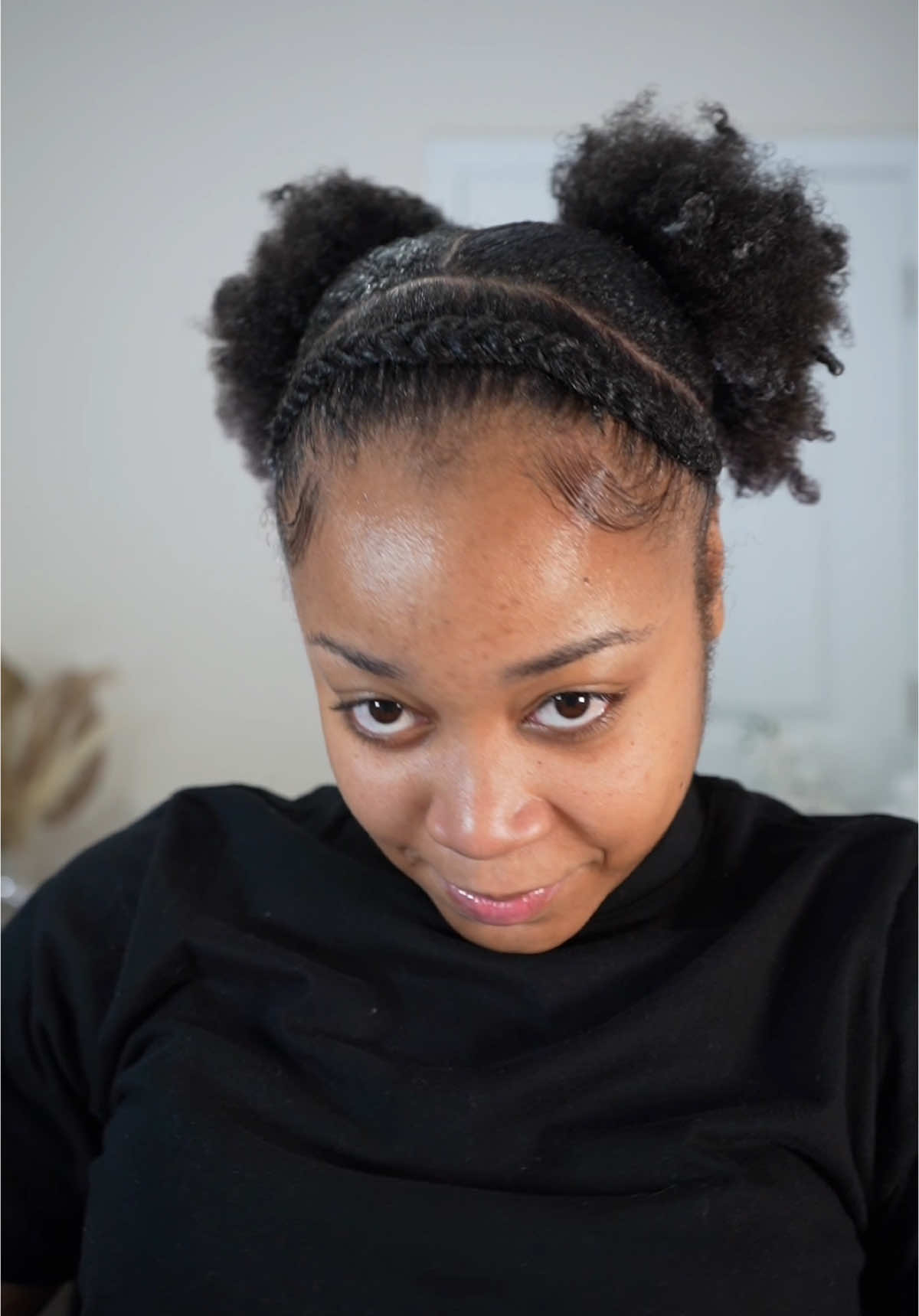 Easy hairstyle on short natural hair  #4chair #hairtutorial #4chairstyles #naturalhair #blackgirlhairstyles 