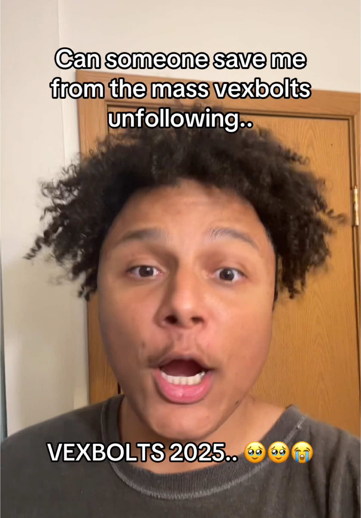 Someone save me 🥹😩 #trendingvideo #vexbolts2025 #vexbolts #fortnite #foryou #greenscreenvideo #foryoupage #viral #trending #tiktok #fypage #fyp #tiktokviral #viralvideo #2025 #decemeber31st #lethimcook 