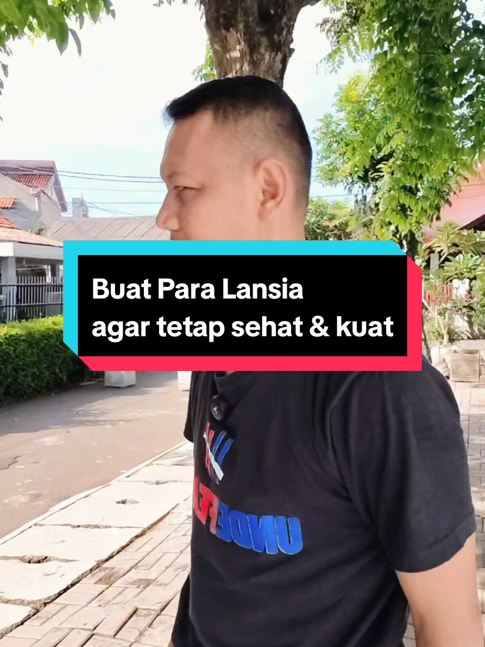 Yuk buat Ayah bunda yang sudah masuki usia Lansia, bisa coba lakukan gerakan ini untuk melatih otot agar tubuh tetep sehat dan kuat  #lansiasehat  #lansiakuat  #olahragalansia #erwansobatsport  #erwansport 