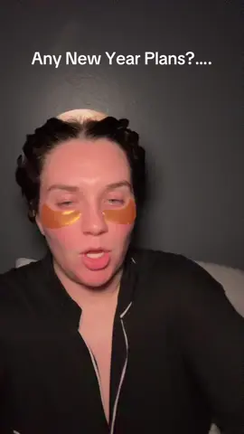 New Year Plans…? #TikTok #fyp #contentcreator #MomsofTikTok #fast #firsttiktok #newyear #newyears #new #funnyvideo #michaelscott #lipsync #quick #easy #goodvibes #goodnight #relax #sleep #party #heatlesscurls #overnightcurls 