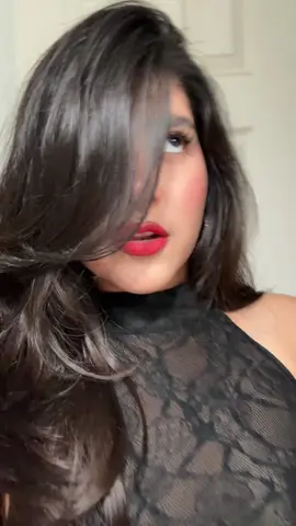 of course i wore black on nye