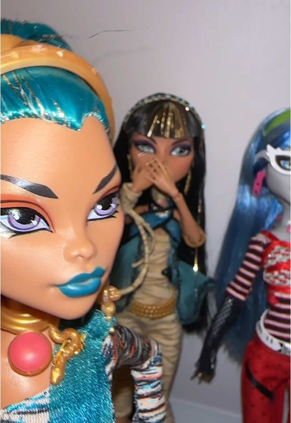 Chile that c0ke was c0kinnn’ 💀😭🤣 #monsterhighdolls #cleothedenile #monsterhigh #neferadenile 