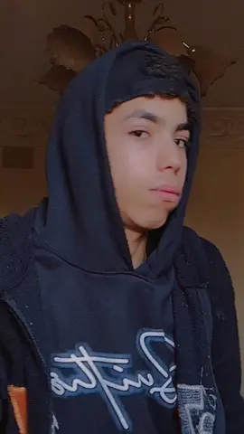 انا انا بتقلي انساها😂😂 #مشاهير_تيك_توك_مشاهير_العرب #تيك_توك #اغاني_مهرجنات#ميوزكلي #تمثيل_كوميدي #zeyadelsayed #fyd #foruyou #انا #فديهات_مضحك #كوميديا #مضحك 