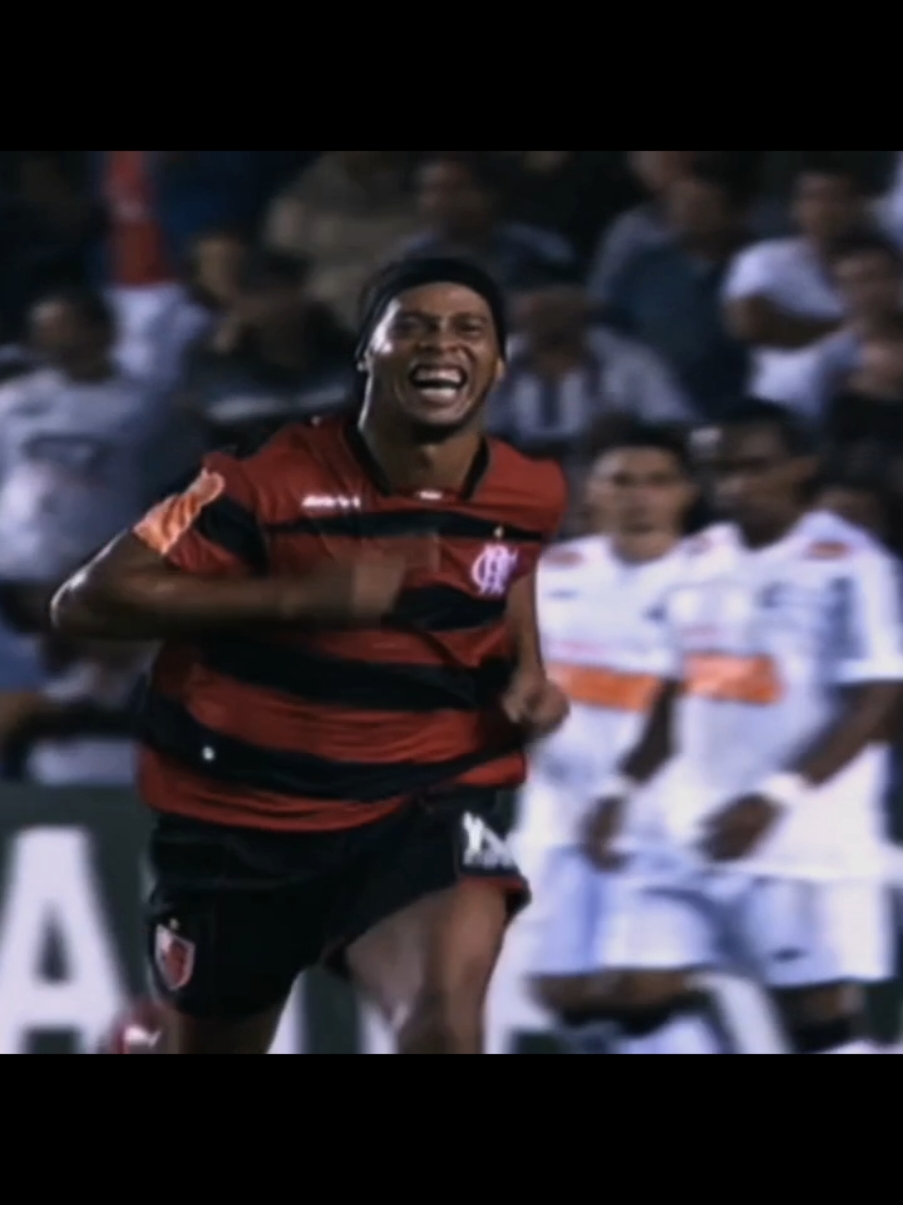 HAPPY NEW YEARS!! #ronaldinho #barcelona #acmilan #flamengo #gremio #brasil #r10 