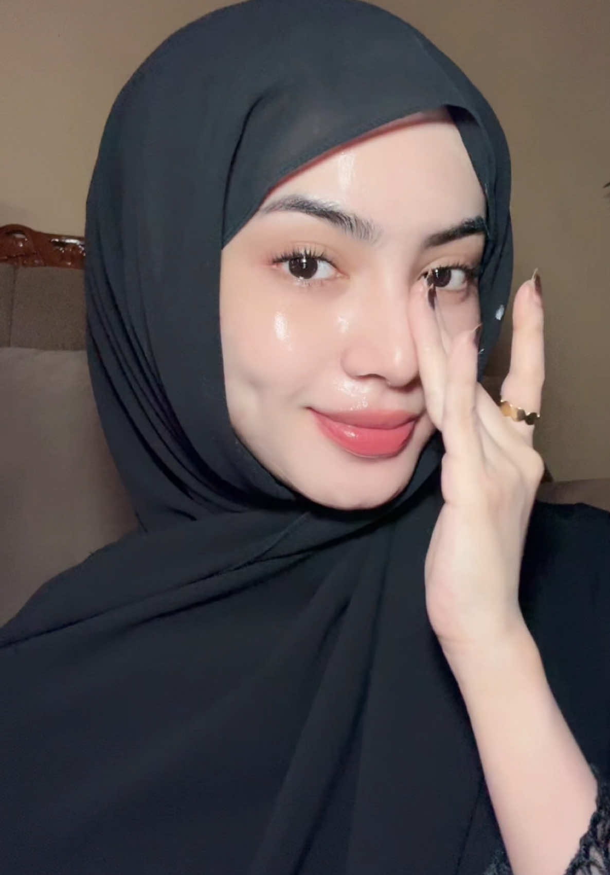 keluar rumah bare face pun pd kl abis pake retinol moistnya g2g🙁💗