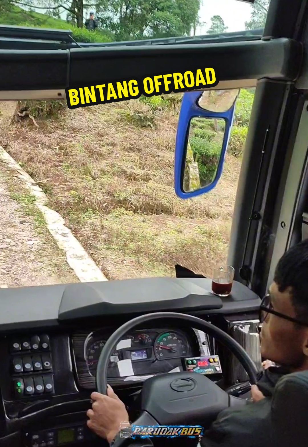 kita tunjukin bus yang sedang offroad🔥@bsbteam_official #janguleeetransport #busmania #busmaniacommunity #bsbteam #kontenkreatorgaul #bocilbasuri #bocilsukabasuri #fyp 