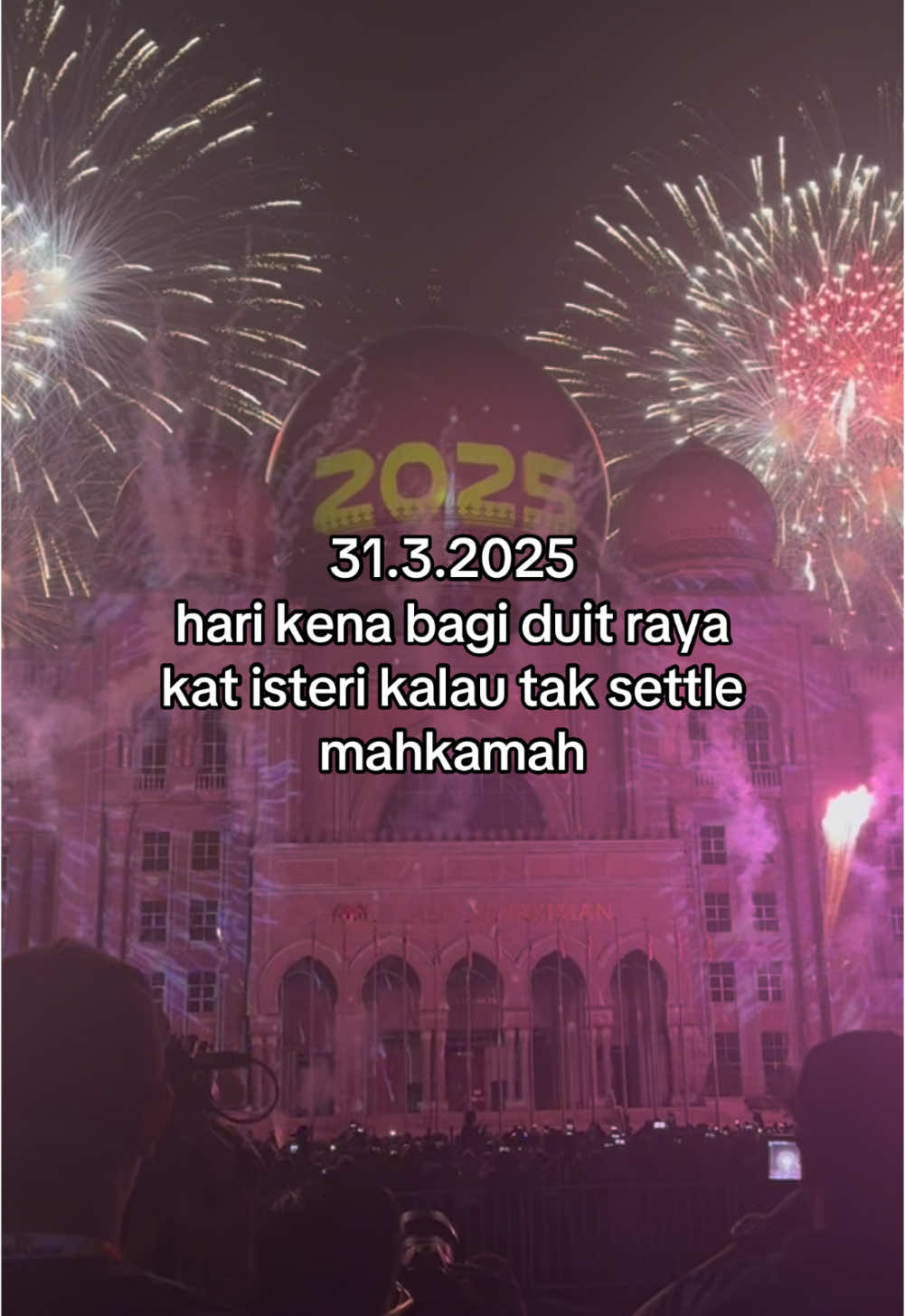 Untuk abang-abang diluar sana korang dah start menabung belum 😳 #raya2025 #rayatrend2025 #elrahaeonshahalam #viraltiktok #raya #bajuraya #bajumelayu 