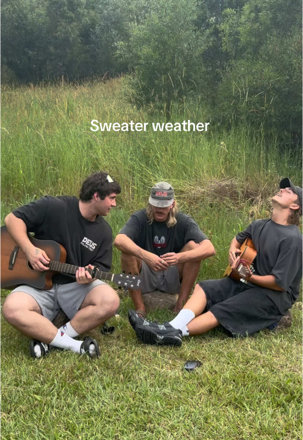 Sweater weather field sesh #vladarmy #vlads #acoustic #cover #band #indie #sweaterweather #theneighbourhood #fyp #foryou #blowthisup 