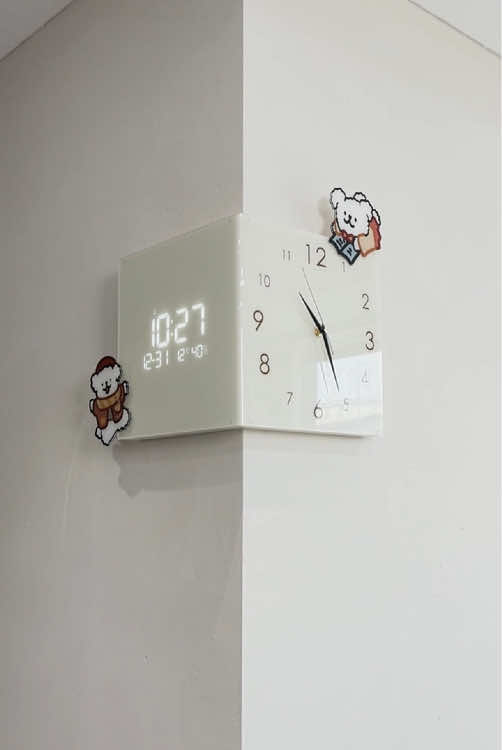 Lovely corner wall clock#homedecor #decorative #decoration #Home #clock #corner #decorativepainting 