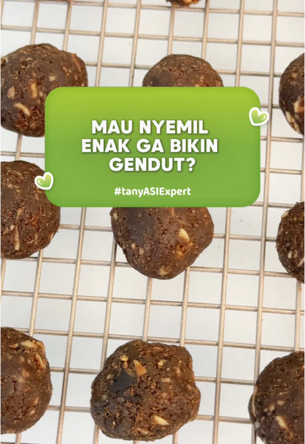 wihh makan Cookie Mylkflow Mom Uung pake cara baru jadi bikin tambah yummy, Ga cuma enak mom tapi bisa bantu melancarkan ASI mommy tanpa harus takut jadi berat mommy naik😍‼️