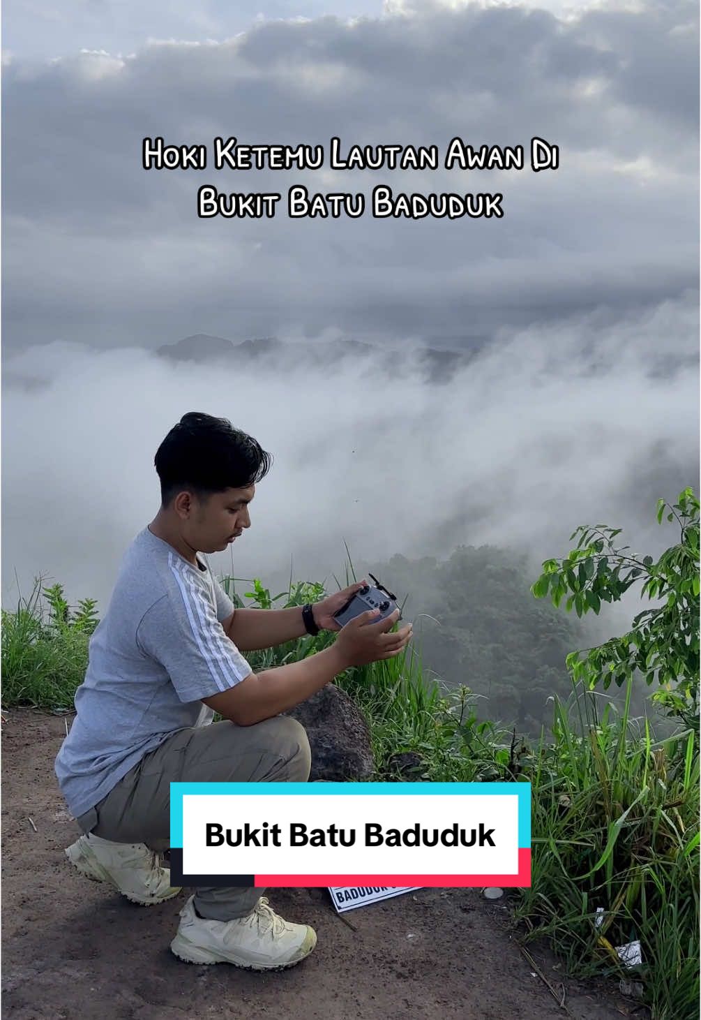 Bisa se hoki ini ketemu lautan awan di bukit batu baduduk, tempat yang lagi viral di Hulu Sungai Selatan, buruan mumpung lagi bagus bagusnya pagi disini. #bukitbatubaduduk #batubaduduk324mdpl #fyp 